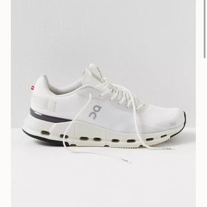 On Running Cloudnova Form Sneakers